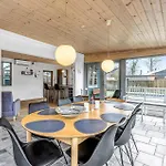 4 Bedroom Stunning In *