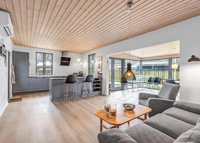 4 Bedroom Stunning In Feriehus *