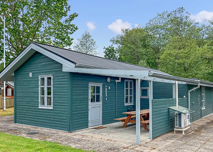 4 Bedroom Stunning In Feriehus