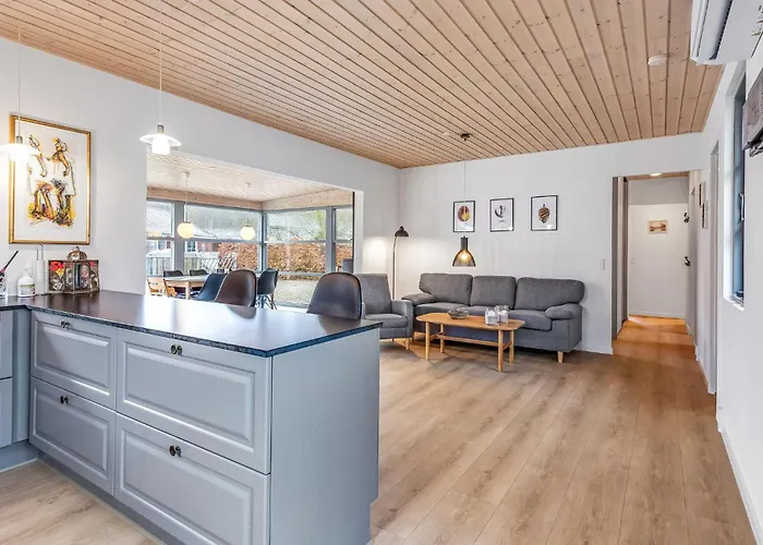 4 Bedroom Stunning In Feriehus Haderslev